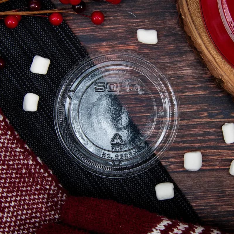 Dart® Lid Flat 3.748X0.369 IN PET Clear For 20 OZ Cold Cup No Hole Not Vented Freezer Safe 100 Count/Pack 10 Packs/Case