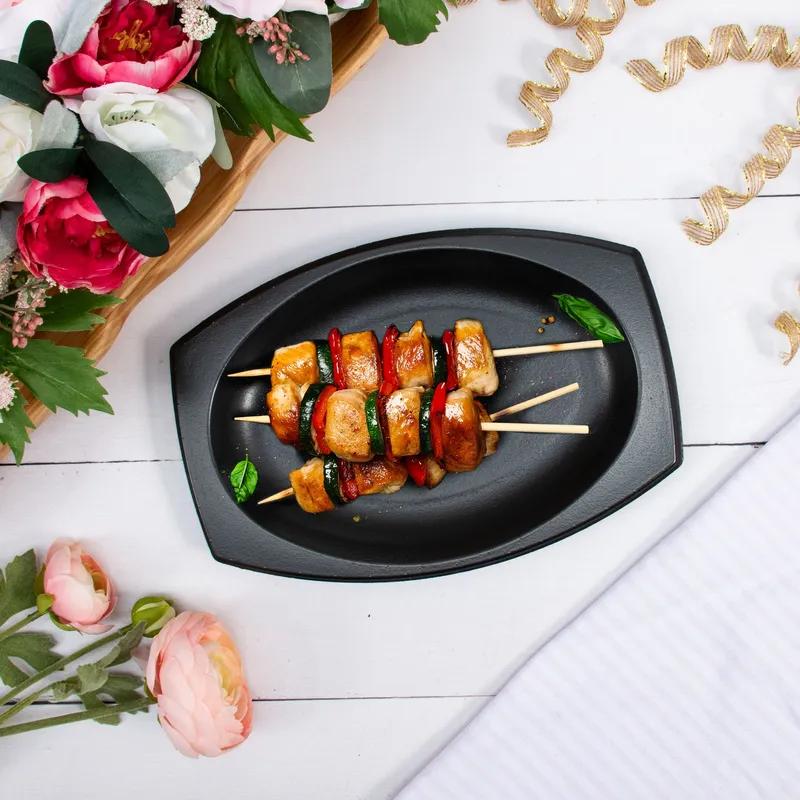 Dart® Quiet Classic® Serving Tray Base 9.75X6.625X0.796 IN XPS Black Oval 125 Count/Pack 4 Packs/Case 500 Count/Case