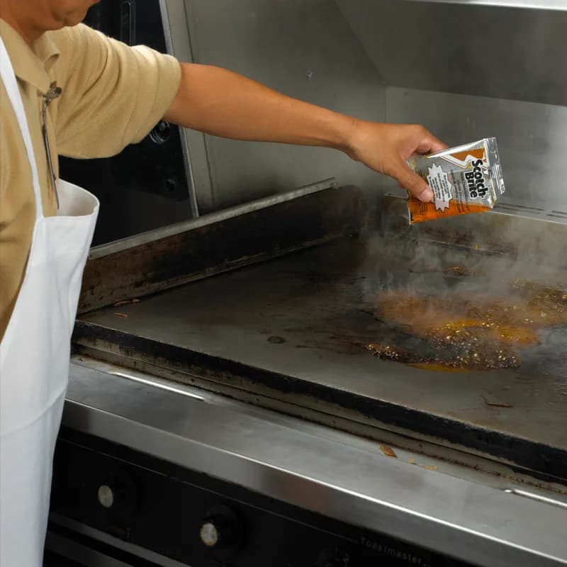 Scotch-Brite™ Quick Clean 700-40 Griddle Cleaner 3.2 FLOZ Liquid For Griddle Pad 40/Case