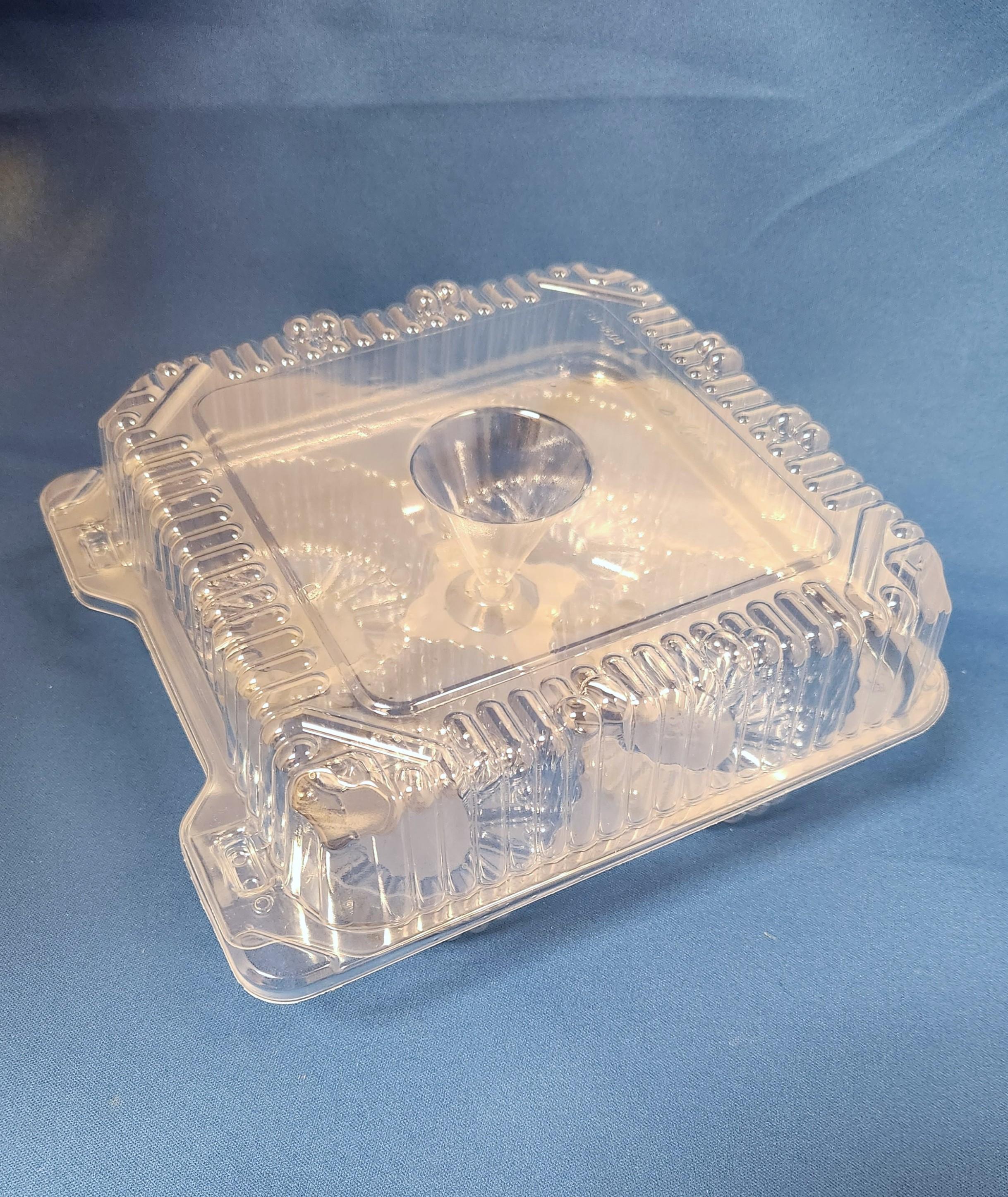 Cupcake Hinged Container With Dome Lid 8X7.6X3 IN 4 Compartment OPS Clear Square 250/Case