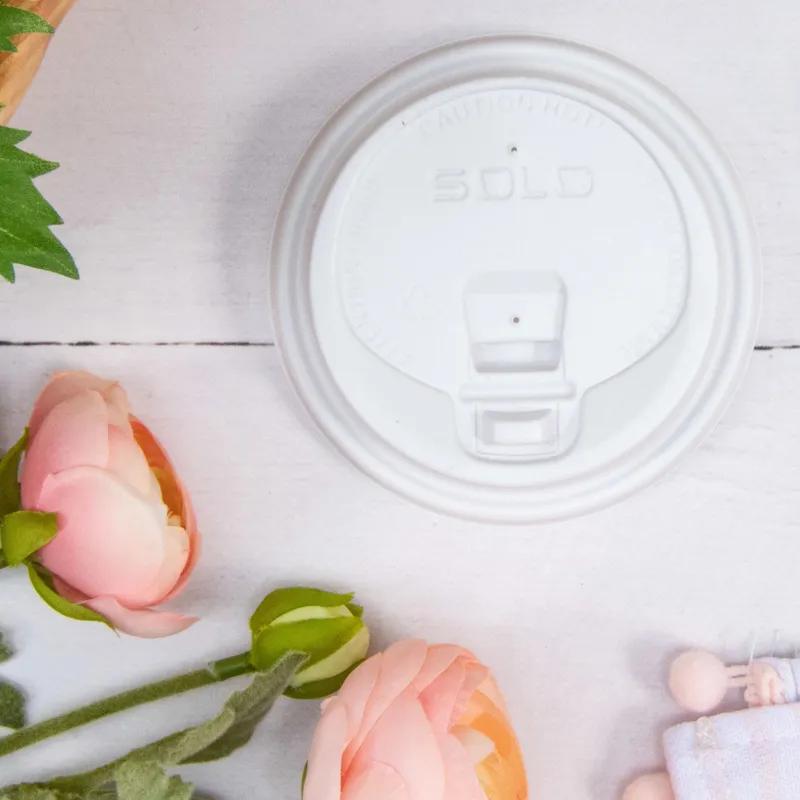 Solo® Travelock™ Lid Dome 3.7X0.9 IN PS White For 10-24 OZ Cup Reclosable Tab Sip Through 100 Count/Pack 10 Packs/Case