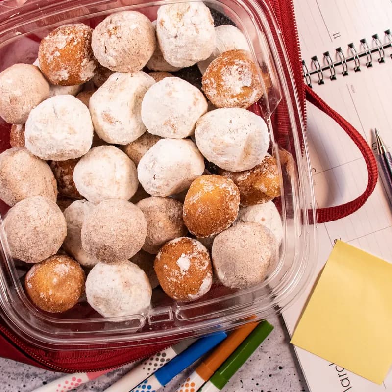 Dart® ClearPac® SafeSeal™ Cold Deli Container Hinged With Flat Lid 64 OZ PET Clear Rectangle 100 Count/Pack 2 Packs/Case