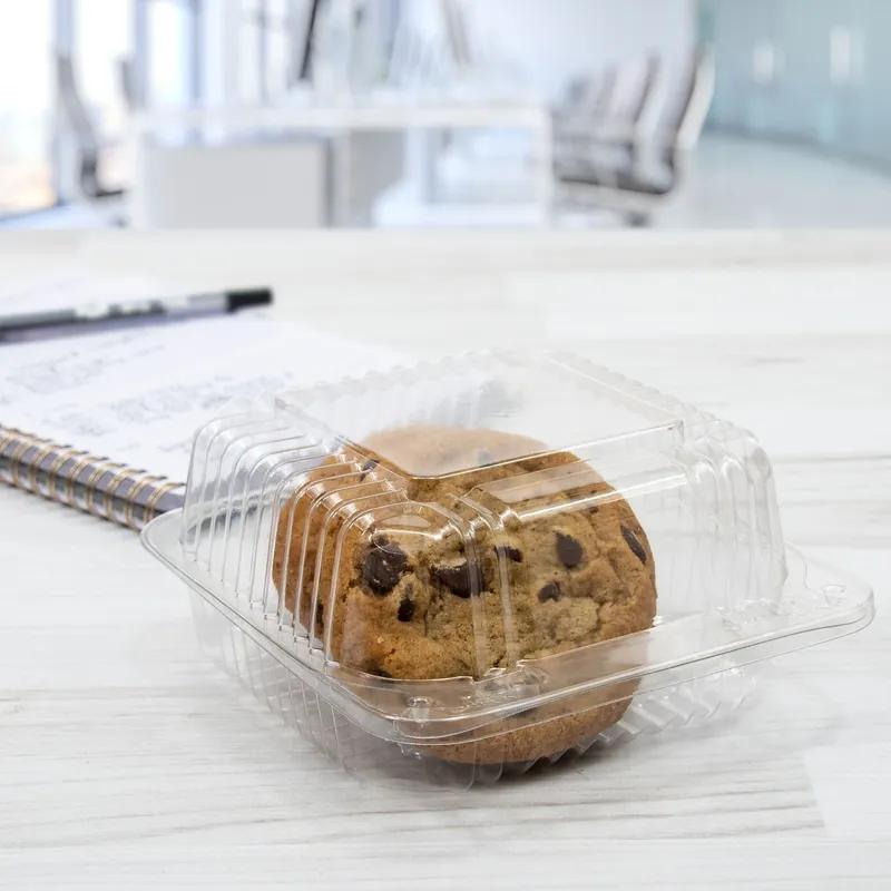 Dart® StayLock® Cold Take-Out Container Hinged 5.25X5.6X2.8 IN OPS Clear Square Bar Lock 125 Count/Pack 4 Packs/Case