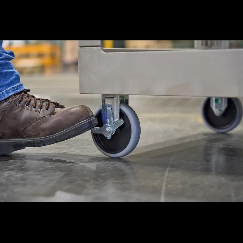 Brute® Transport Cart Medium (MED) 44X25.5X39 IN 500 LB Rounded Corners Deep Pocket Shelves Ergonomic Handle 1/Each