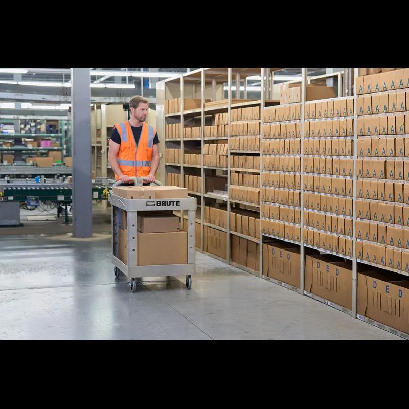 Brute® Transport Cart Medium (MED) 44X25.5X39 IN 500 LB Rounded Corners Deep Pocket Shelves Ergonomic Handle 1/Each