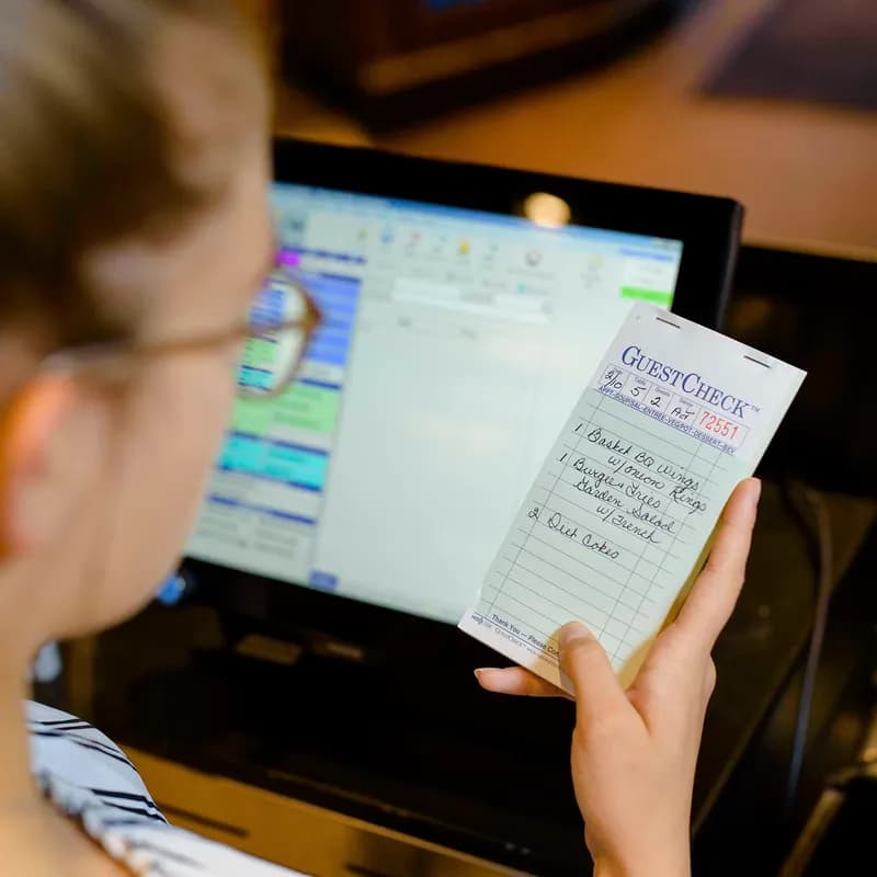 Guest Check Medium (MED) 3.5X6.75 IN Paper Green Duplicate Carbon 16 Line 2500/Case