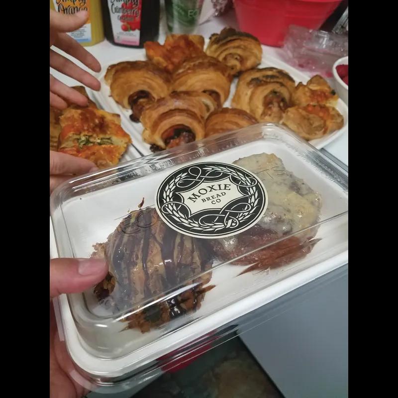 WorldView Lid Dome 7.3X5X1.6 IN RPET Clear Rectangle For 12-16 OZ Container 400/Case