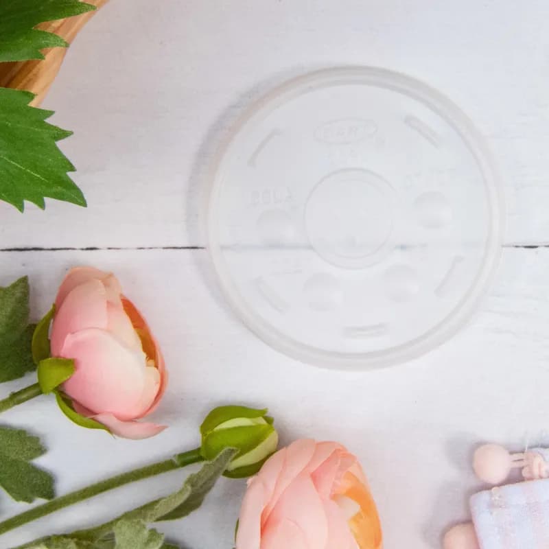 Dart® Lid Flat 3.5X0.3 IN HIPS Translucent For 10 OZ Cold Cup Identification With Hole 100 Count/Pack 10 Packs/Case