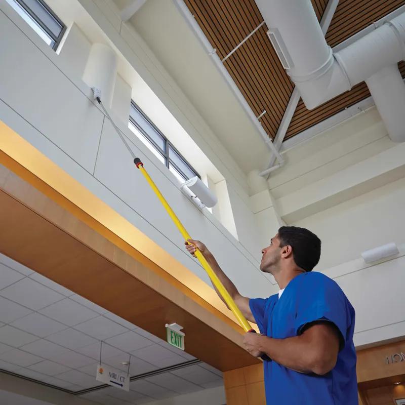 Executive Series™ HYGEN Dusting Wand & Duster 28.40X1.13X1.13 IN Microfiber White Quick Connect Flexi Wand 1/Each