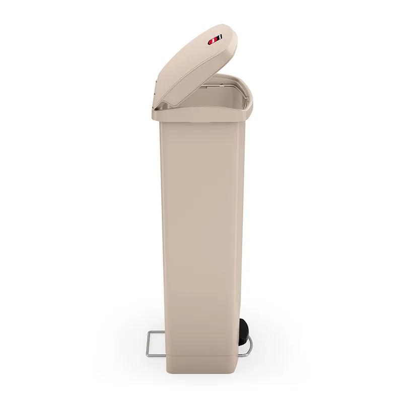 Streamline® Trash Can 20.62X13.00X31.88 IN 18 GAL Black Resin Step-On Front Step 1/Each