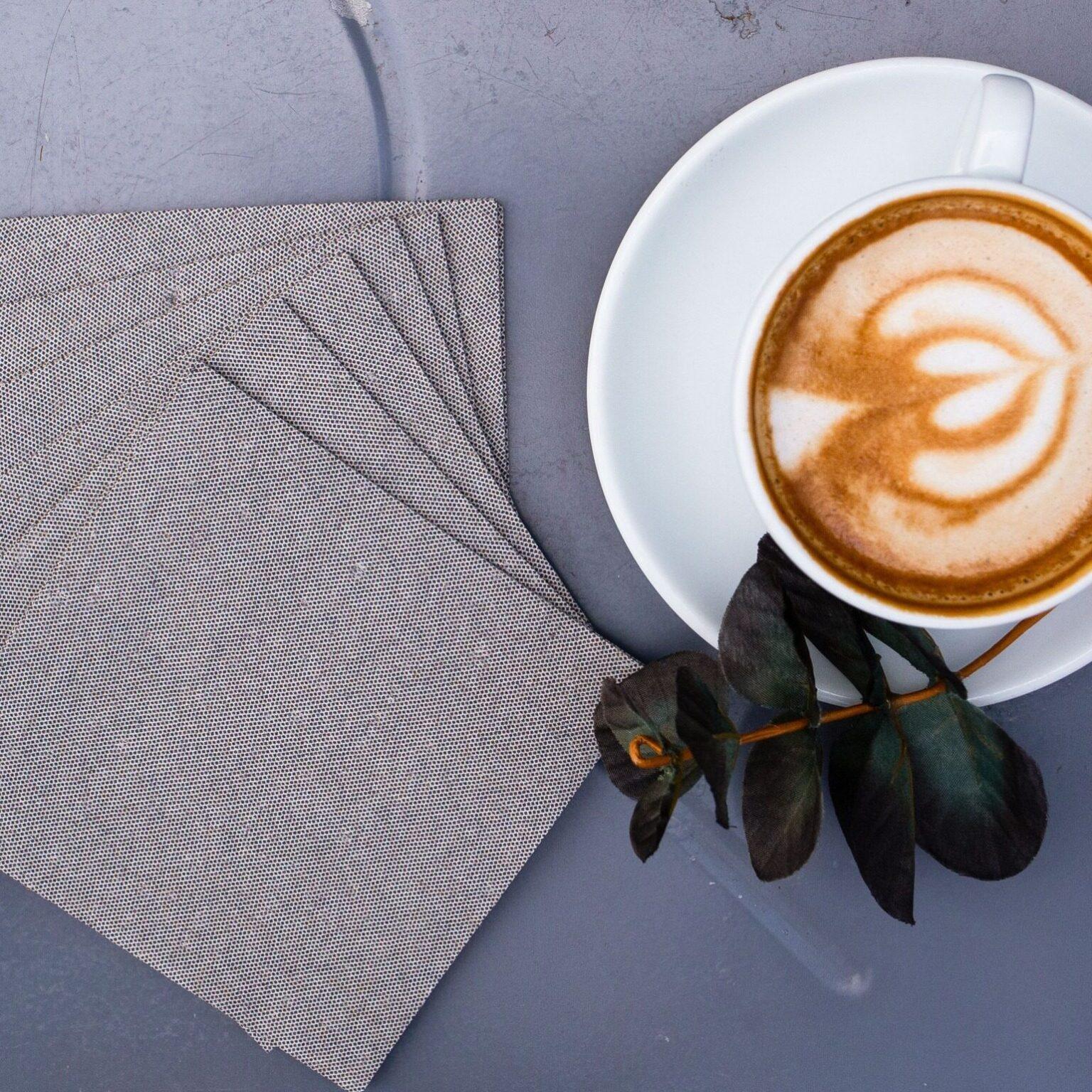 Nature’s Linen Dinner Napkins 17X12 IN Black Paper 1/6 Fold 600/Case