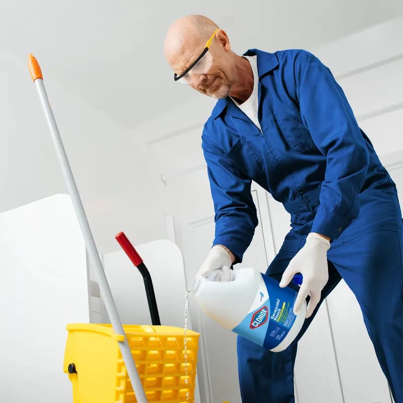 Clorox® Bleach 121 OZ Multi Surface Liquid Antibacterial Child Resistant Screw Cap 1/Each