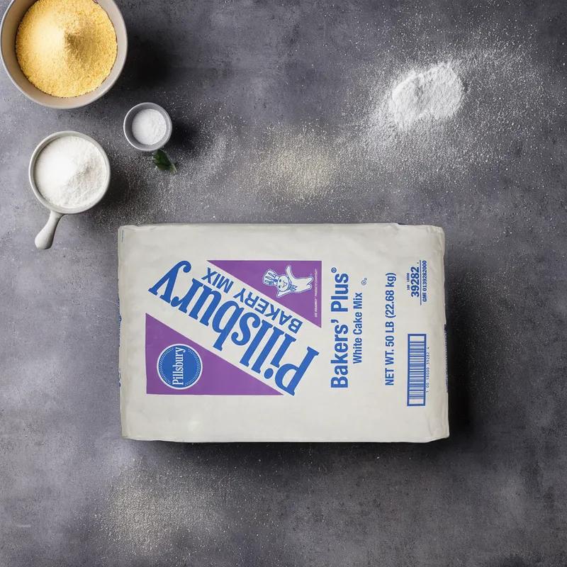 Pillsbury® Bakers' Plus White Cake Mix 1/Bag