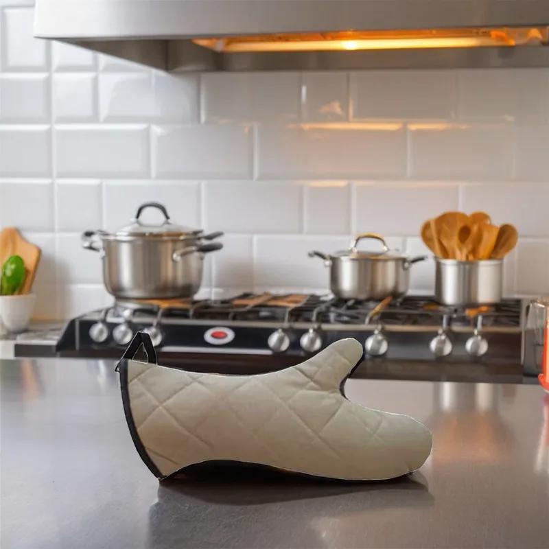 Oven Mitt 17 IN PyroTex® Beige Heat Resistant 2 Count/Pack 72 Packs/Case