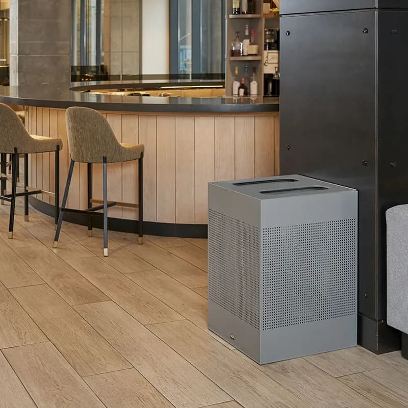 Silhouettes 2-Stream Trash Can 21.80X21.80X30.68 IN 34 GAL Stardust Silver Metallic Metal With Hinged Lid 1/Each