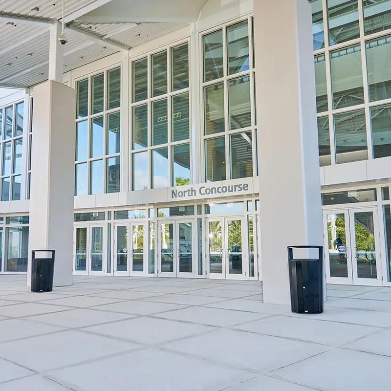 Resist® Waste 1-Stream Outdoor Trash Receptacle 29.16X29.16X49.94 IN 45 GAL Black Round Metal 1/Each