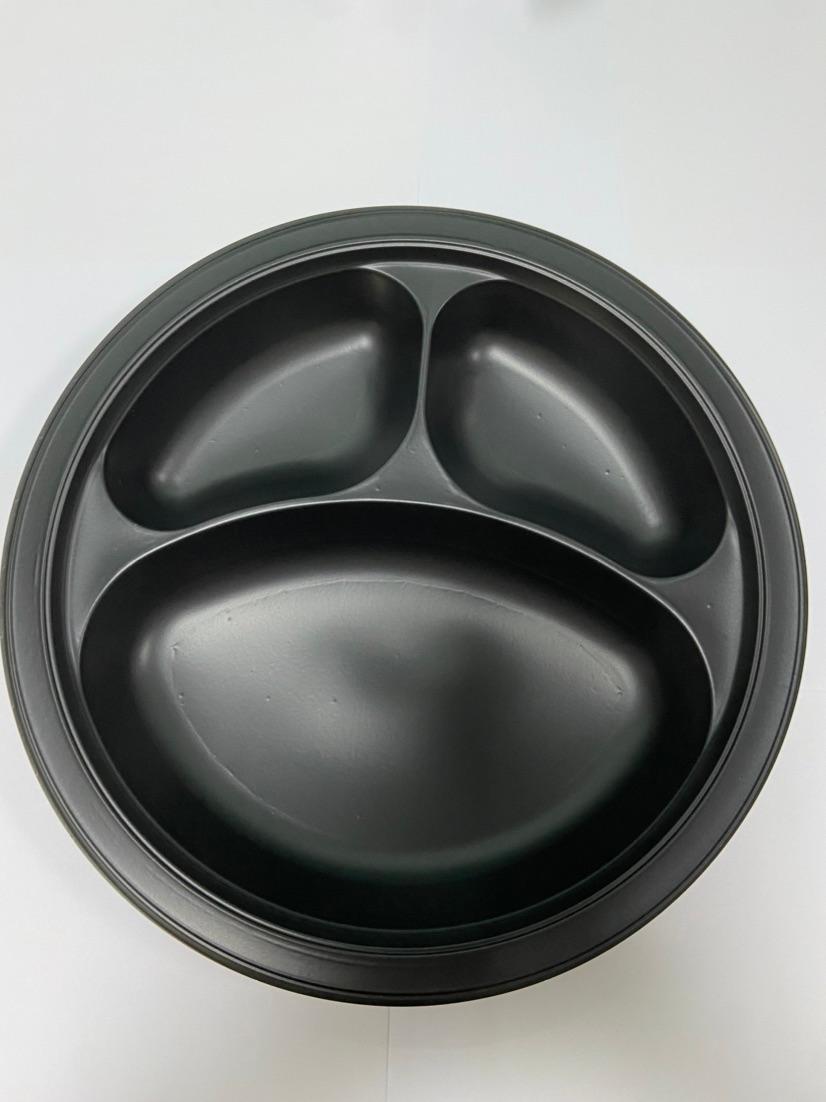 Victoria Bay Plate 9 IN 3 Compartment MFPP Black 50 Count/Pack 8 Packs/Case 400 Count/Case