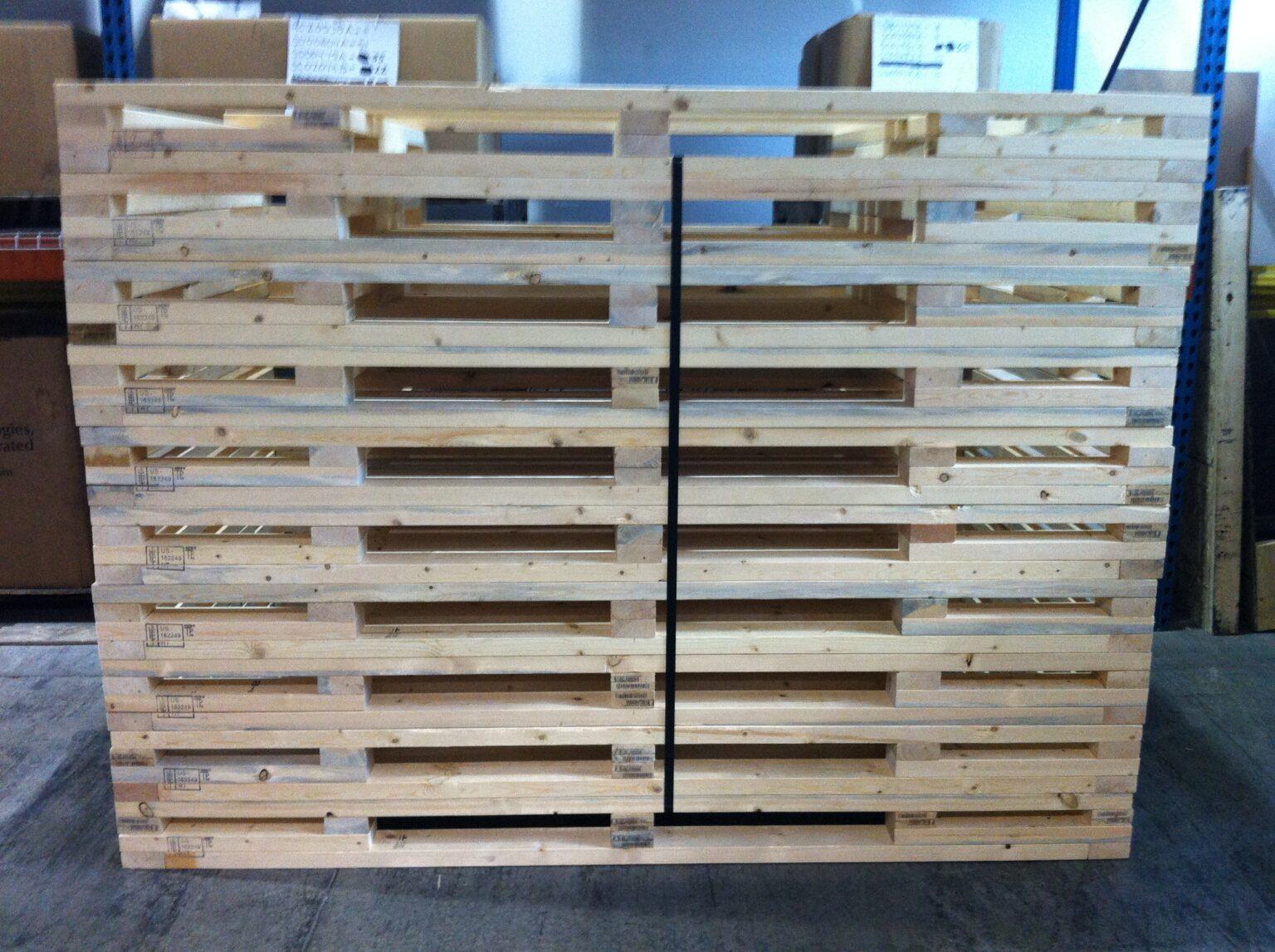 Pallet 48X48 IN .75 IN Plywood Top 1/Each