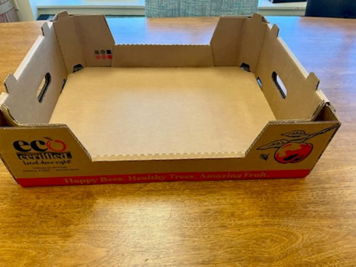 Tomato Corrugated Tray 16.63X21.75X6 IN Kraft Red Black C-Flute 275# 1/Each