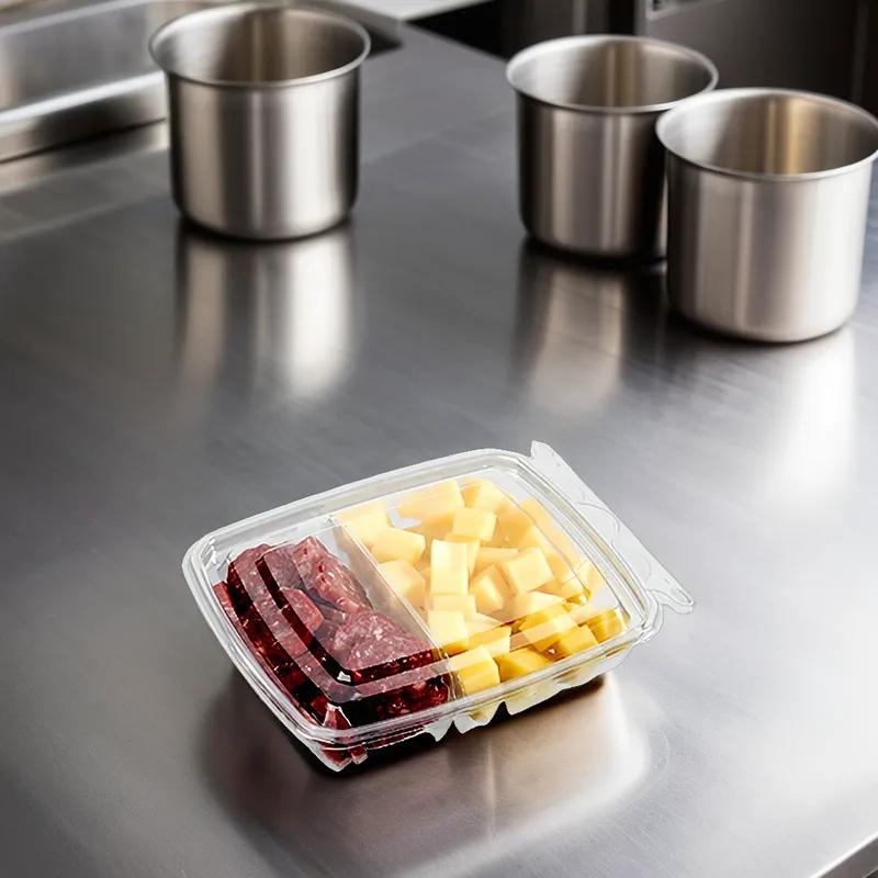 Fresh N' Sealed® Deli Container Hinged With Flat Lid 5-8 OZ 2 Compartment PET Clear Rectangle 260/Case