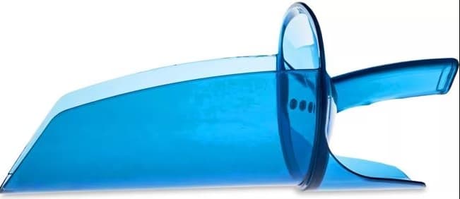 San Jamar SAF-T-SCOOP Ice Scoop 64-84 OZ PC Blue System Ergonomic Handle 1/Each