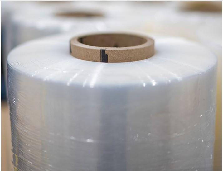 AmTopp® X-Treme™ Machine Stretch Film 19.7IN X7500FT Cast Polyethylene (PE) 63GA One Side Cling (OSC) 40 Count/Pallet