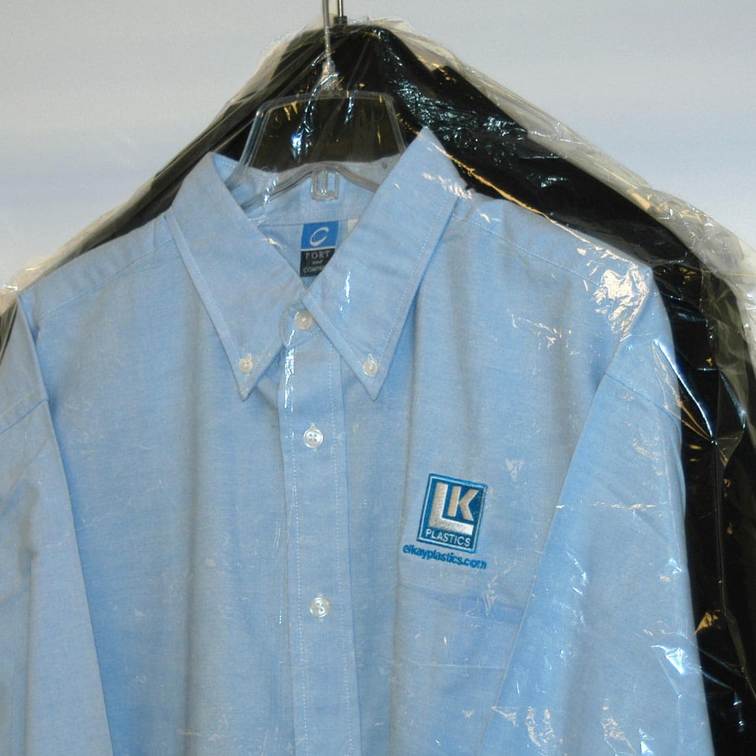 Garment Bag 21X4X30 IN Clear LDPE 0.6MIL On Roll Gusset 650/Roll