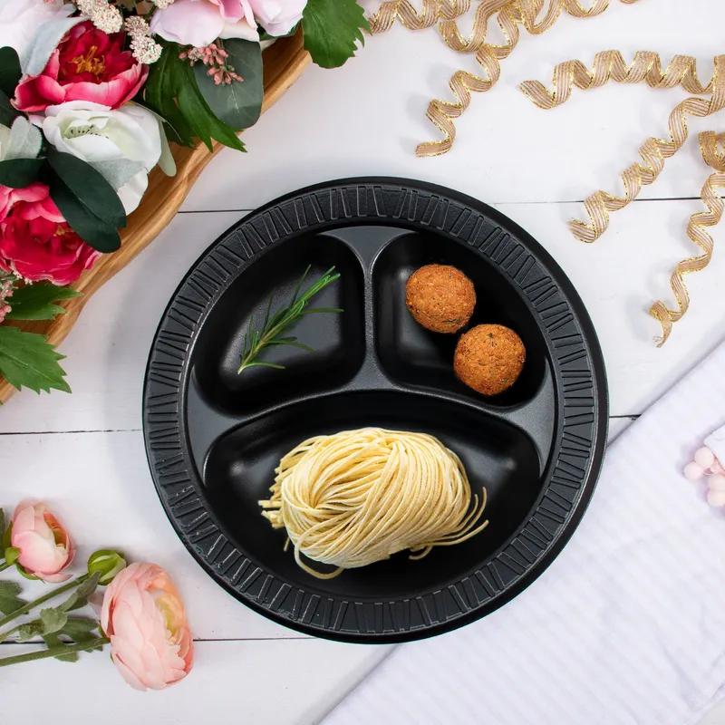 Dart® Quiet Classic® Plate 10.25 IN 3 Compartment XPS Black 125 Count/Pack 4 Packs/Case 500 Count/Case