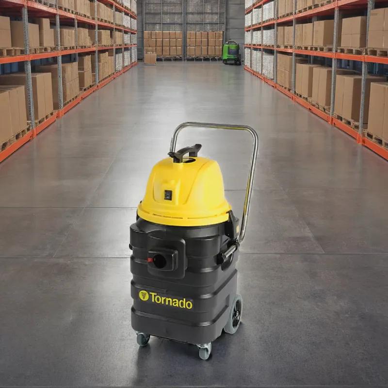 Taskforce 17 Wet & Dry Vacuum 24X18X36 IN 17 GAL PE 120 Volt With 30FT Cord 1/Each