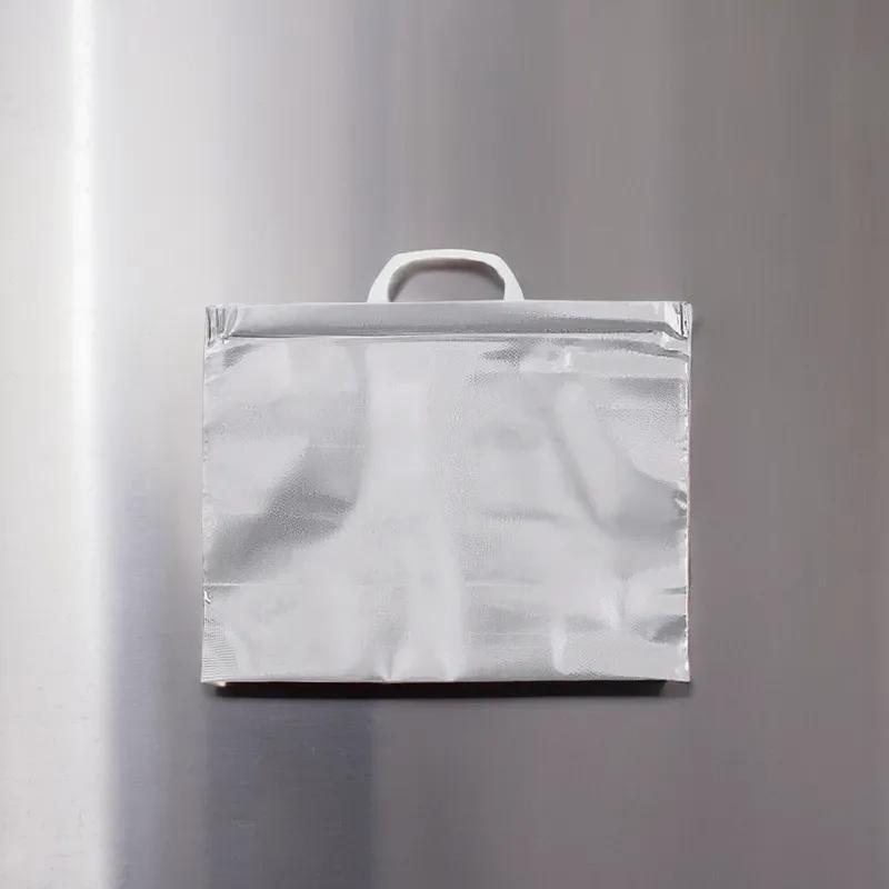 Bag 15X12X6 IN 30 LB PE Silver Unprinted Thermal Insulated 25/Case