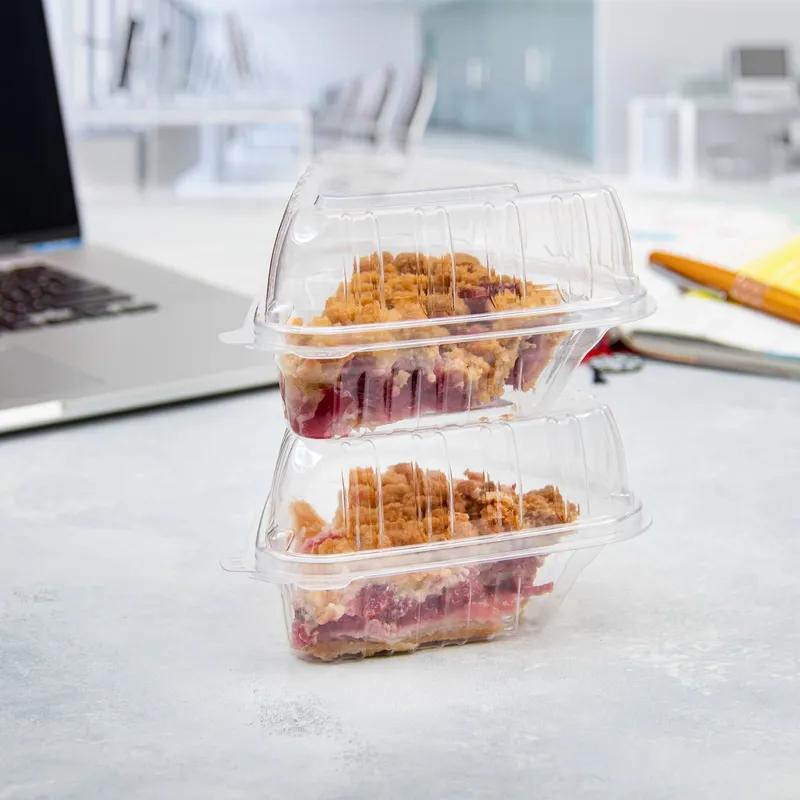 Dart® ClearSeal® Pie Slice Hinged Container With Dome Lid 6.7 OZ 5.6X6.1X3 IN OPS Clear 125 Count/Pack 2 Packs/Case