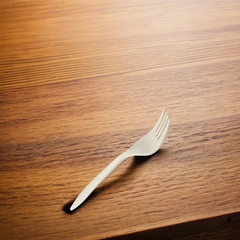 Victoria Bay Fork PP Honey Beige Heavy Duty 1000/Case