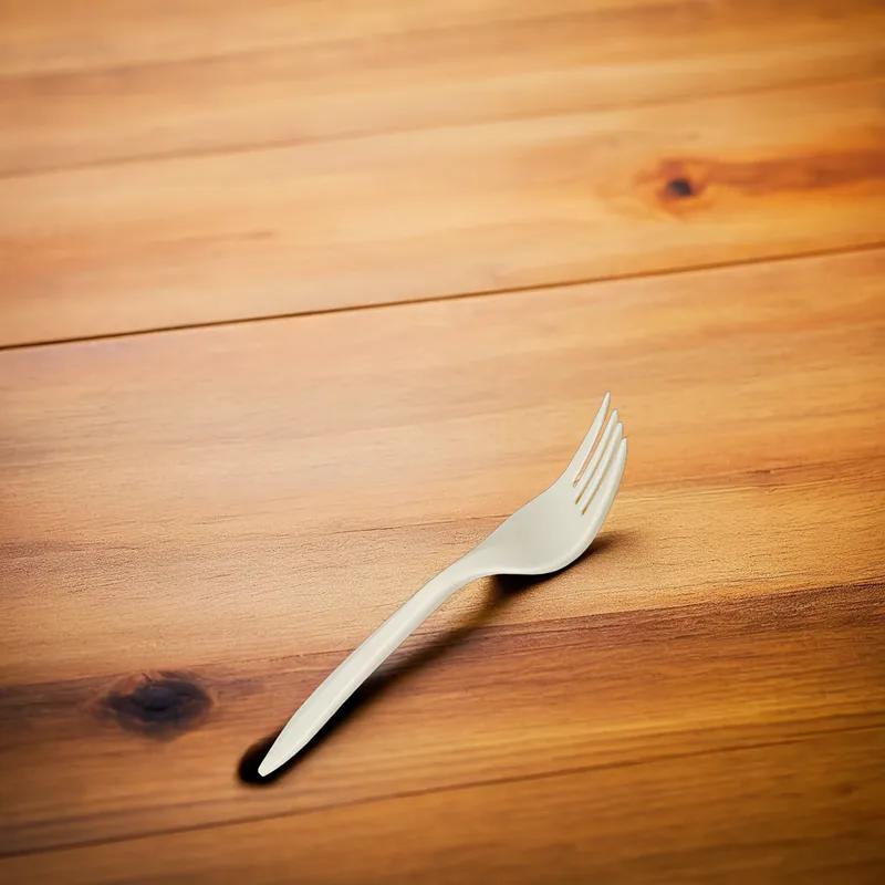 Victoria Bay Fork PP Honey Beige Heavy Duty 1000/Case