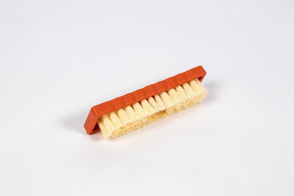 Wall Brush Plastic Orange Shank-Free Threaded 1/Each