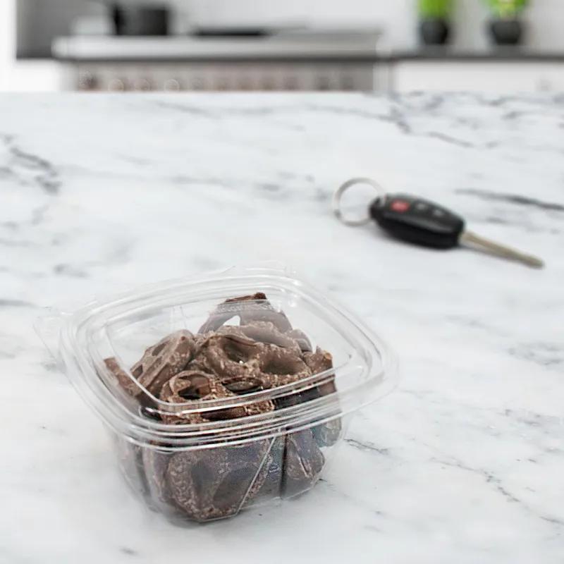 Dart® ClearPac® SafeSeal™ Cold Deli Container Base & Lid Combo 4 OZ PET Clear 100 Count/Bag 4 Bags/Case 400 Count/Case