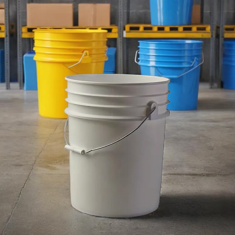 Utility Bucket & Pail 5 GAL White With Handle 1/Each