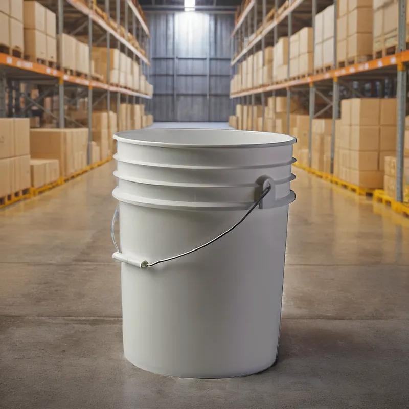 Utility Bucket & Pail 5 GAL White With Handle 1/Each