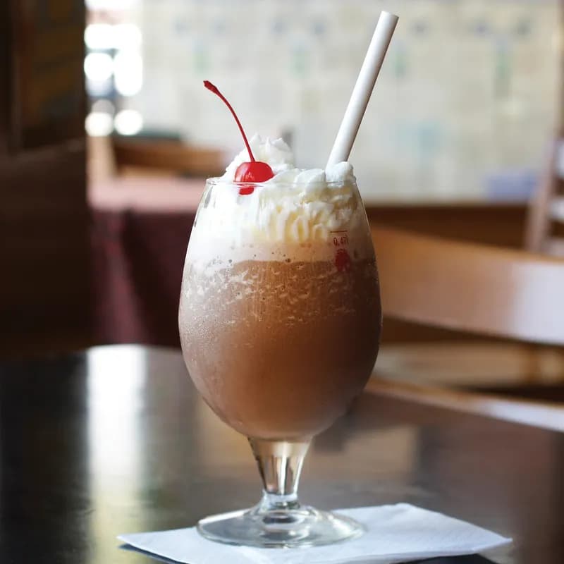 Giant Straw 7.75 IN Paper White 2400/Case