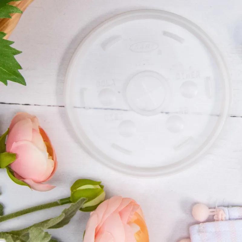 Dart® Lid Flat HIPS Translucent For Cold 32 OZ Foam Cup & 8-16 OZ Foam Containers Identification With Hole 100 Count/Pack 10 Packs/Case