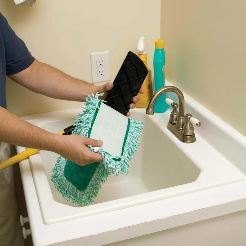 Hygen™ Dust Mop 18 IN Green Microfiber Fringed Standard 1/Each