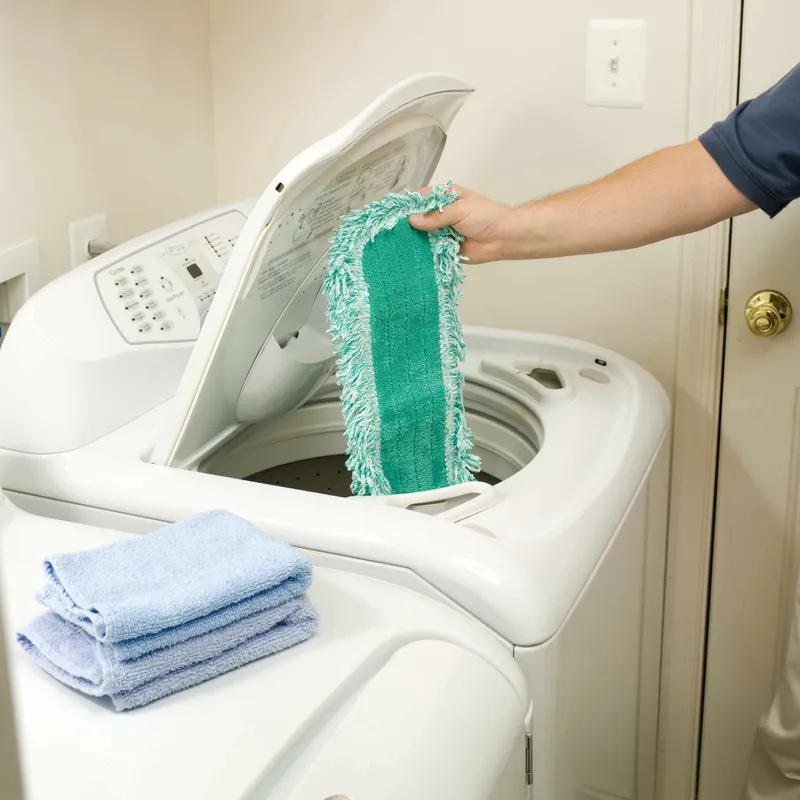 Hygen™ Dust Mop 18 IN Green Microfiber Fringed Standard 1/Each