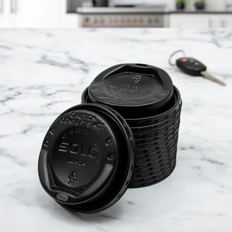 Dart® Trophy® Plus™ Lid Dome 3.53X0.9 IN HIPS Black For 12-24 OZ Cups Sip Through 125 Count/Pack 12 Packs/Case