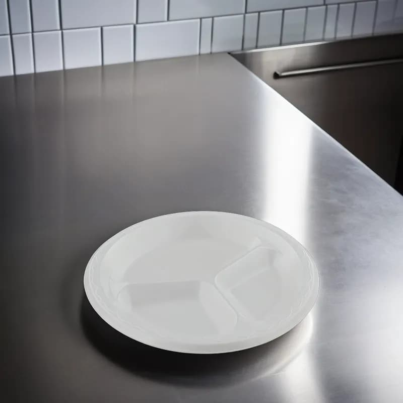 Plate 8.88 IN 3 Compartment Polystyrene Foam White Laminated 500/Case
