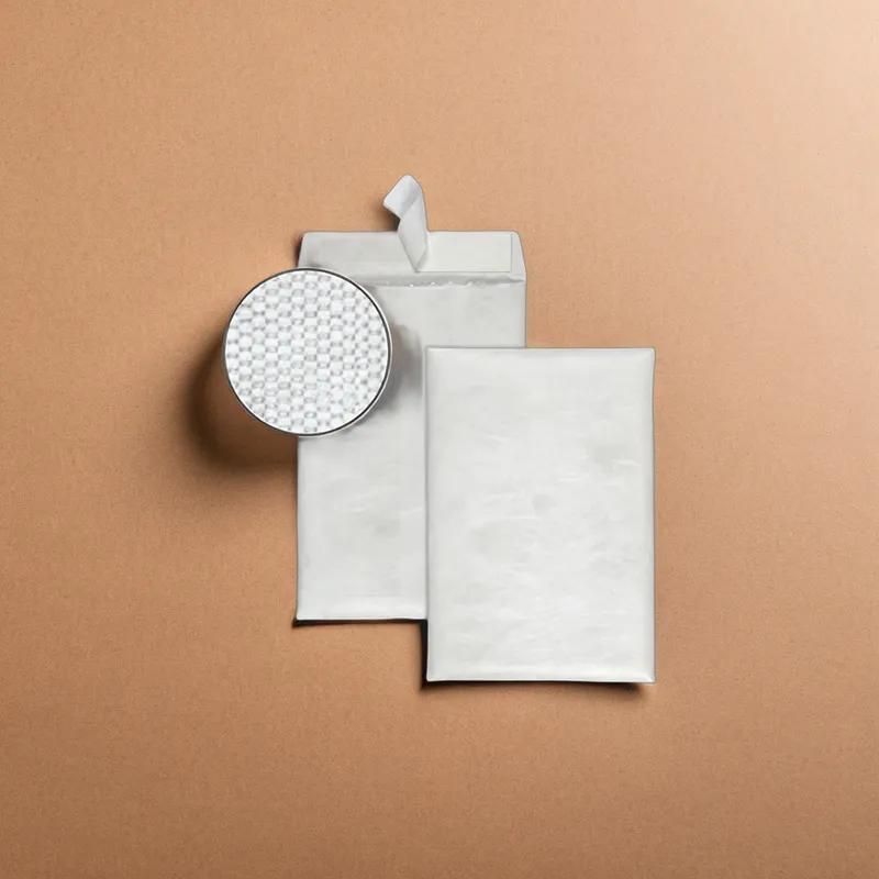 Bubble Mailer 9.5X6.5 IN White Tyvek® #0 Air Cushion Redi-Strip Adhesive Closure 25/Box