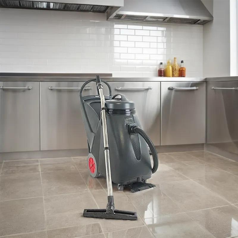 Clarke® Summit Pro 18SQ Wet & Dry Vacuum 18 GAL Plastic 1/Each