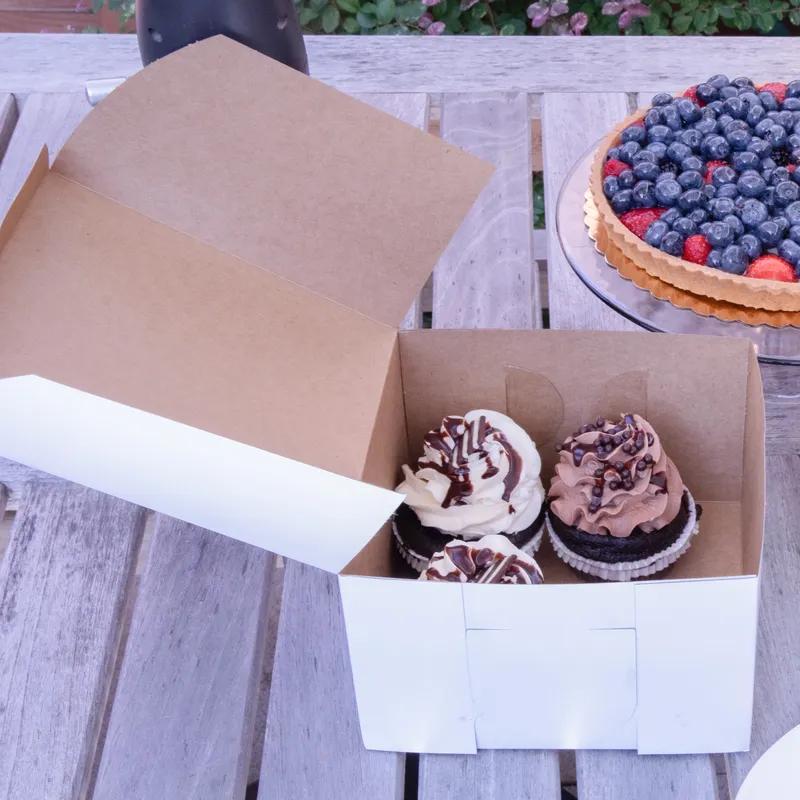 Bakery Box 5.5X5.5X4 IN Clay-Coated Kraft Board White Kraft Square Lock Corner Tuck Top 250/Bundle