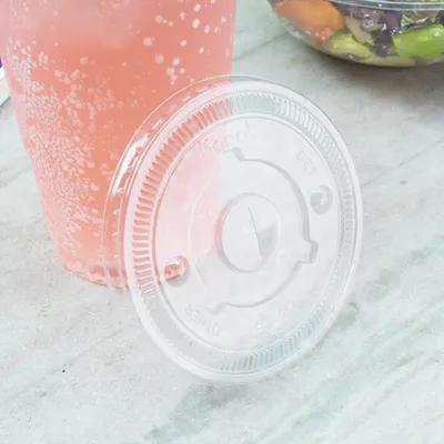 Karat® Lid Flat 4.11 IN PET Translucent For 32 OZ Cold Cup With Hole Identification 600/Case