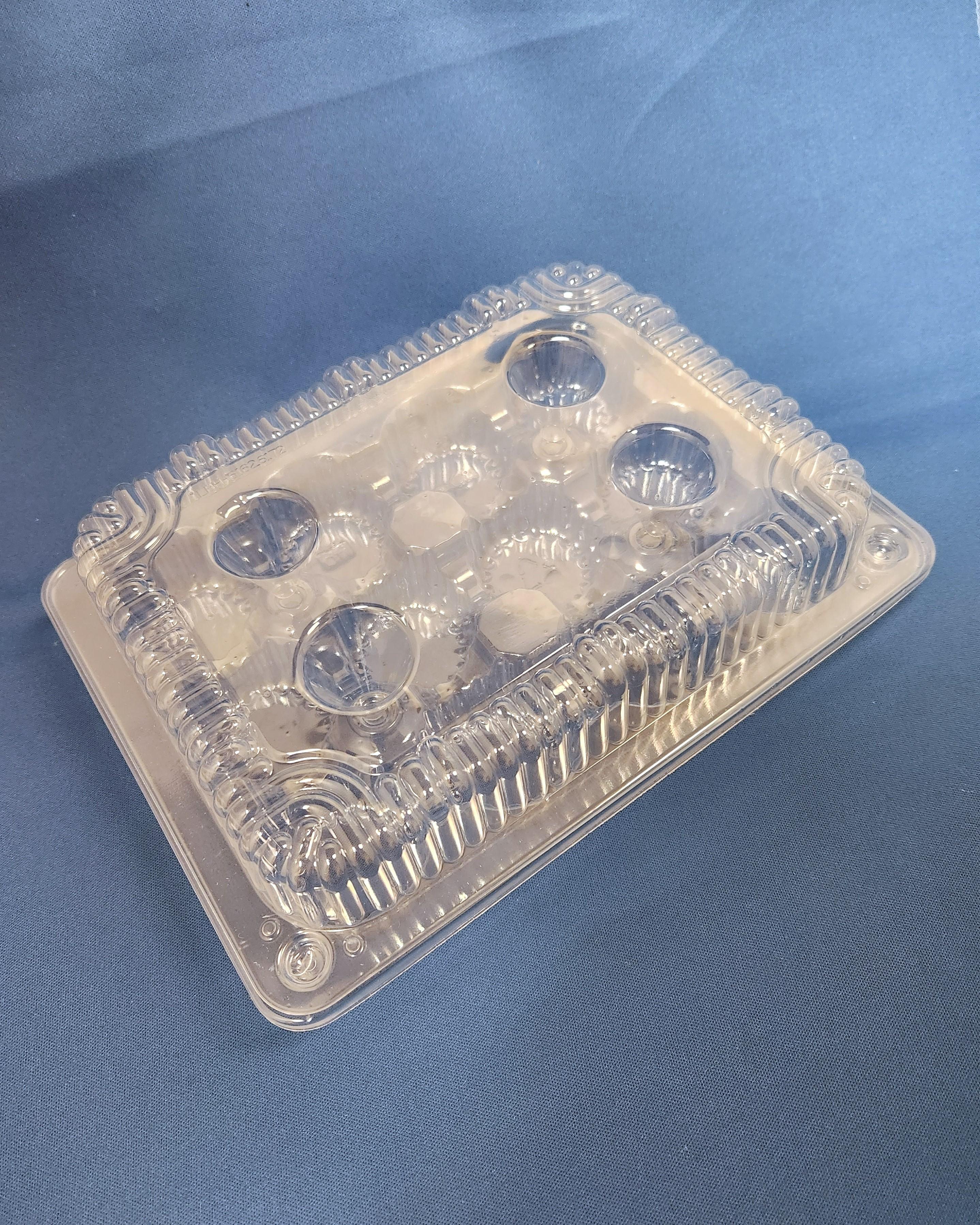 Mini Muffin Hinged Container With Dome Lid 9X6.5X2.125 IN 12 Compartment OPS Clear Rectangle 300/Case