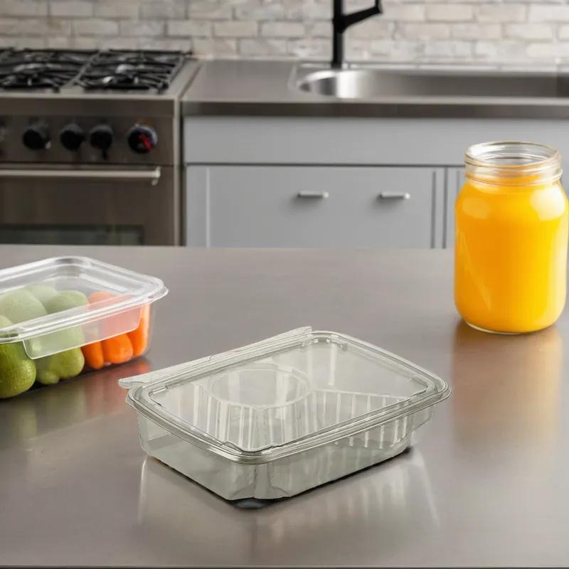 Fresh N' Sealed® Deli Container Hinged With Flat Lid 30 OZ 4 Compartment PET Clear Rectangle 136/Case